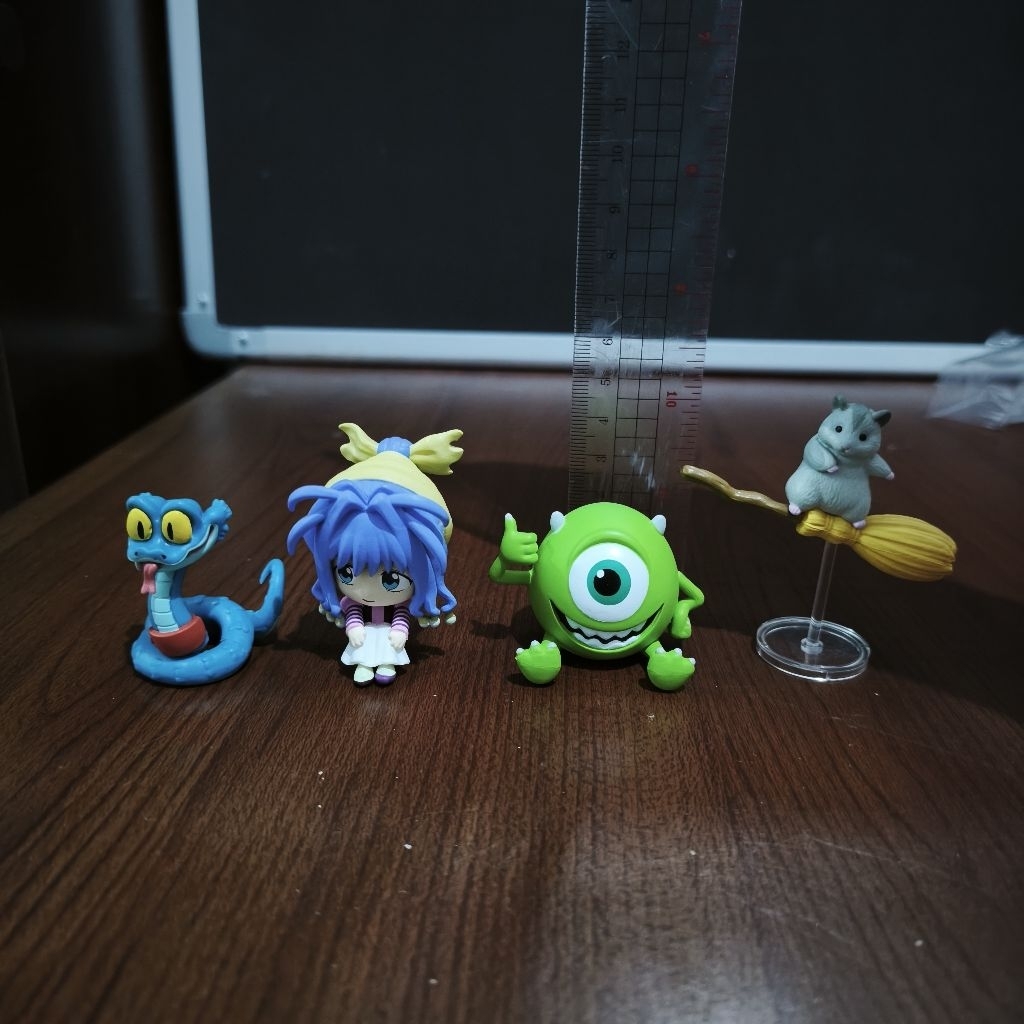 Action Figure Gachapon Zootopia Hunter X Hunter Monster Inc Flying Hamster Original Japan Random Ite