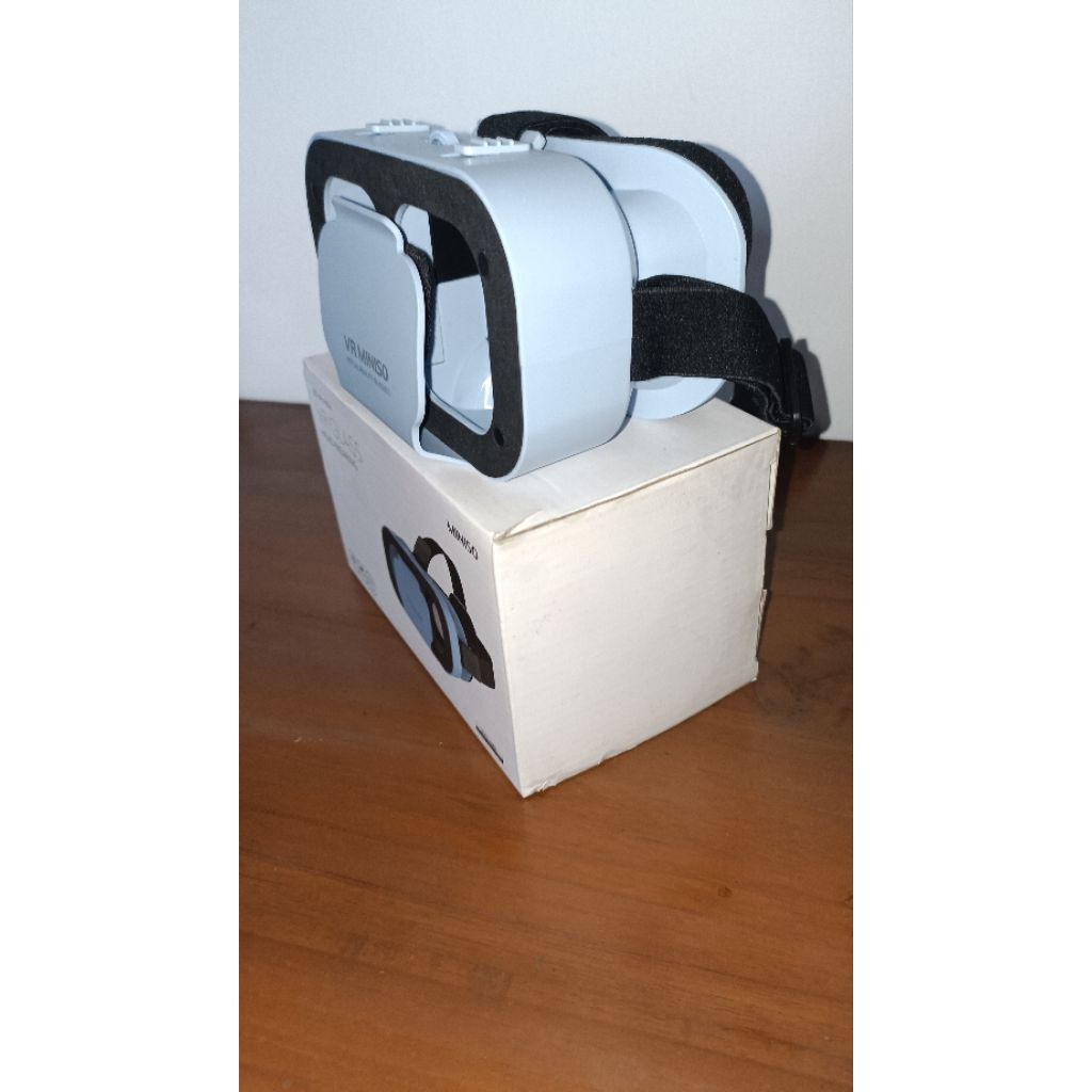 Miniso VR Glass Handphone Untuk Video 360°