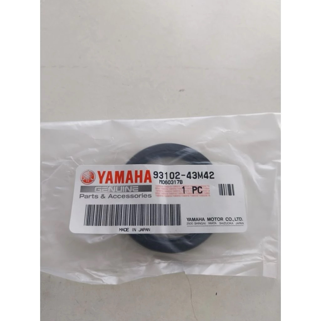 OIL SEAL 93102-43M42 UNTUK MESIN TEMPEL YAMAHA 50PK 4TAK