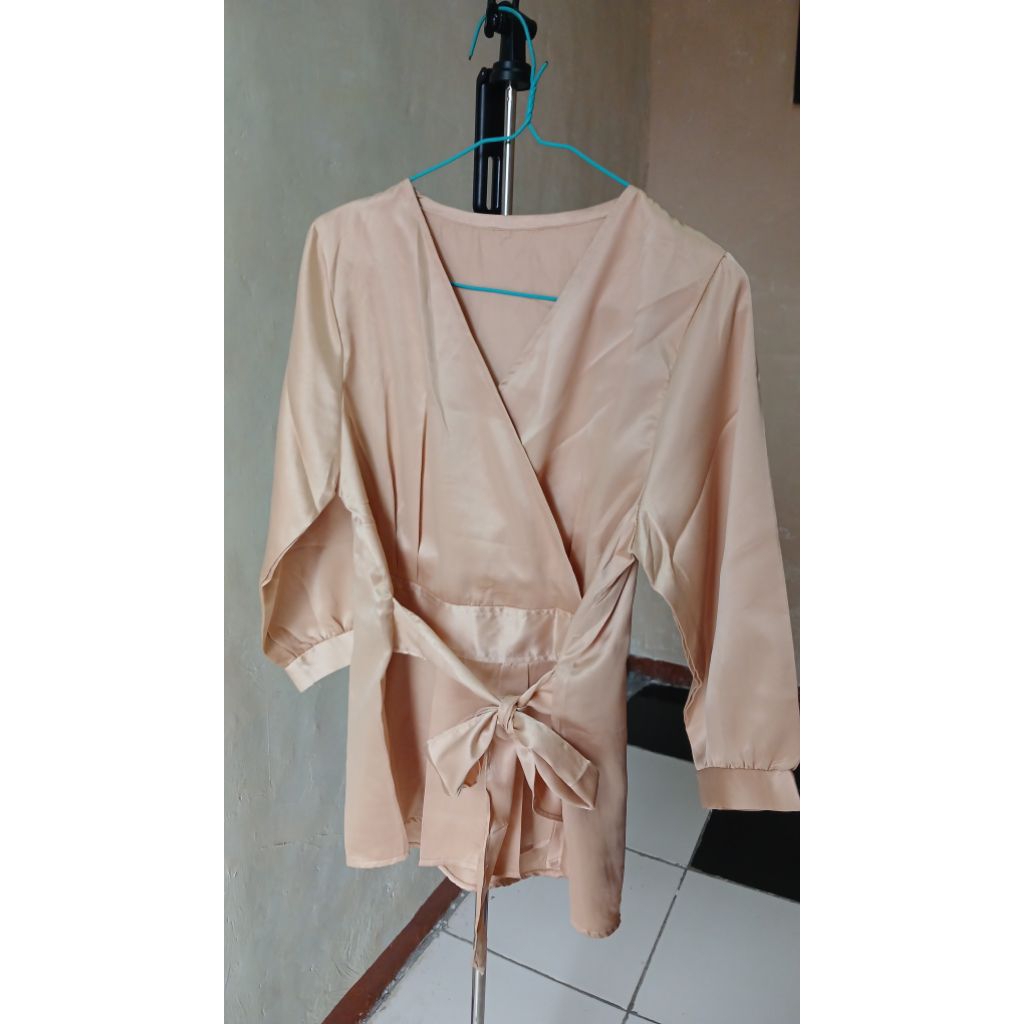 Blouse satin/Blouse kebaya/Atasan kebaya