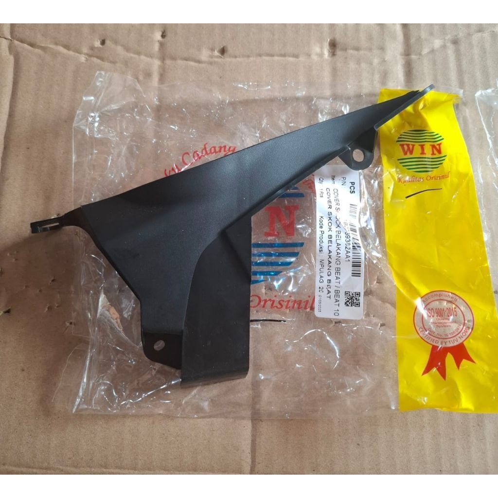 80102-KVY-960 Cover tutup shock breaker shockbreaker belakang Honda beat karburator lama old