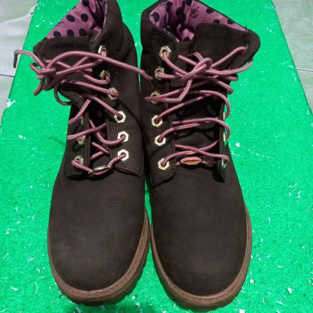 PL Sepatu boot wanita Timber coklat