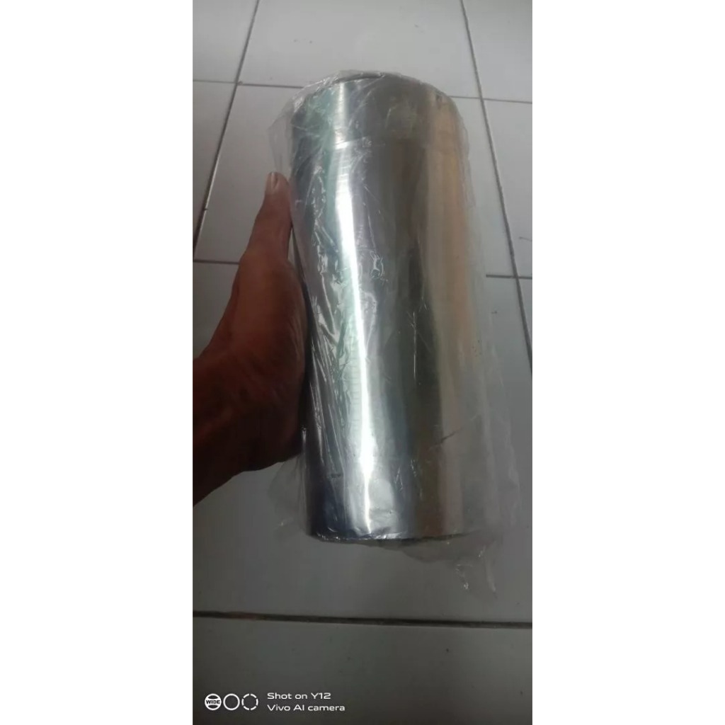 Tali perak tali pengusir burung Pipit. berat 1000 gram panjang 1000 m