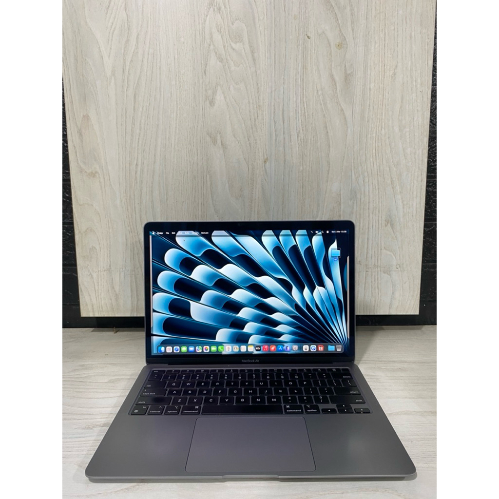 Macbook Air M1 2020 13inc RAM 16gb SSD 512gb
