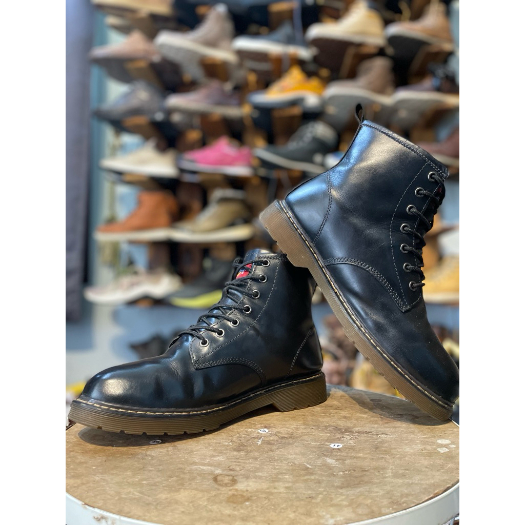 Sepatu  boot boots  - size 42 - dickies