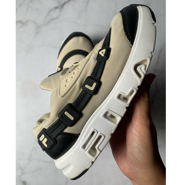 Fila slip on lampu nyala size 33.5 preloved sepatu anak