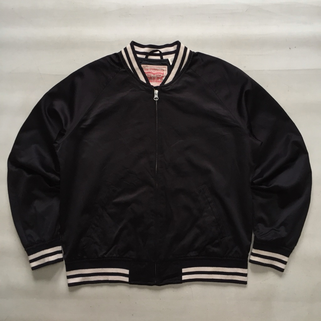 LEVI’S BOMBER JACKET