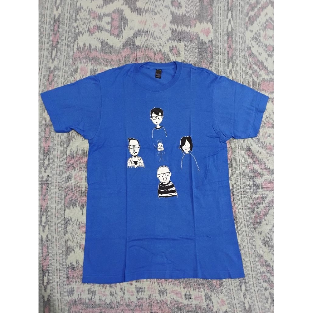 Kaos Band Official Original Weezer Fan Club 2017