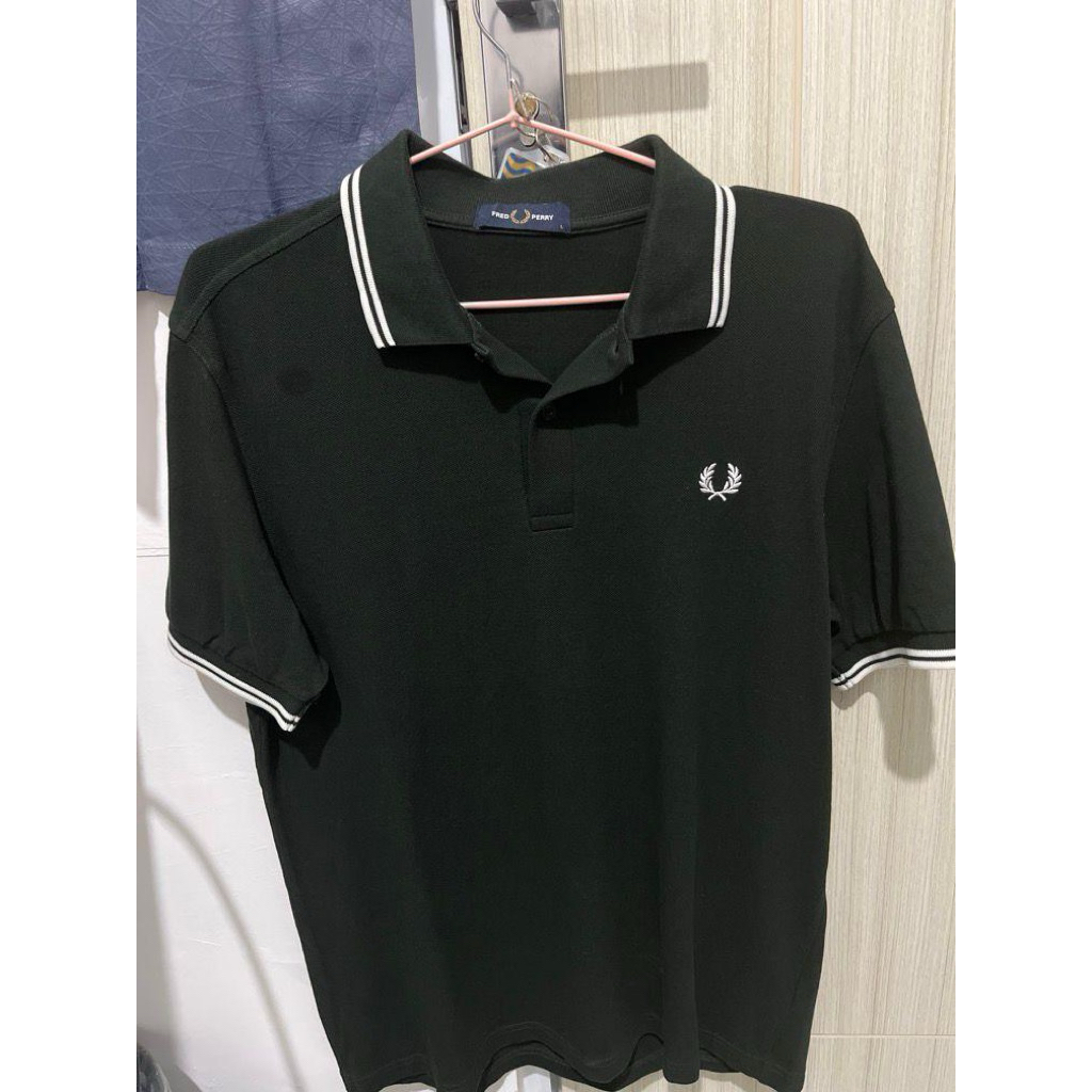 Preloved fred perry army (L)