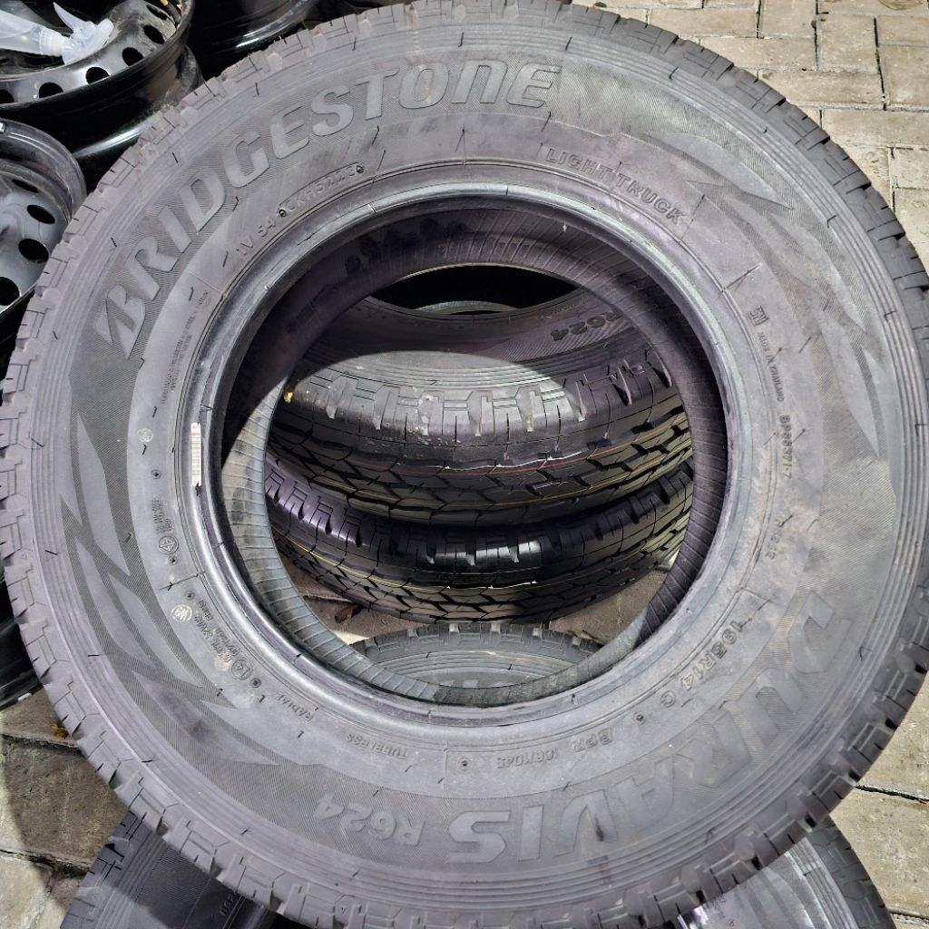 ban 195 14 bridgestone duravis