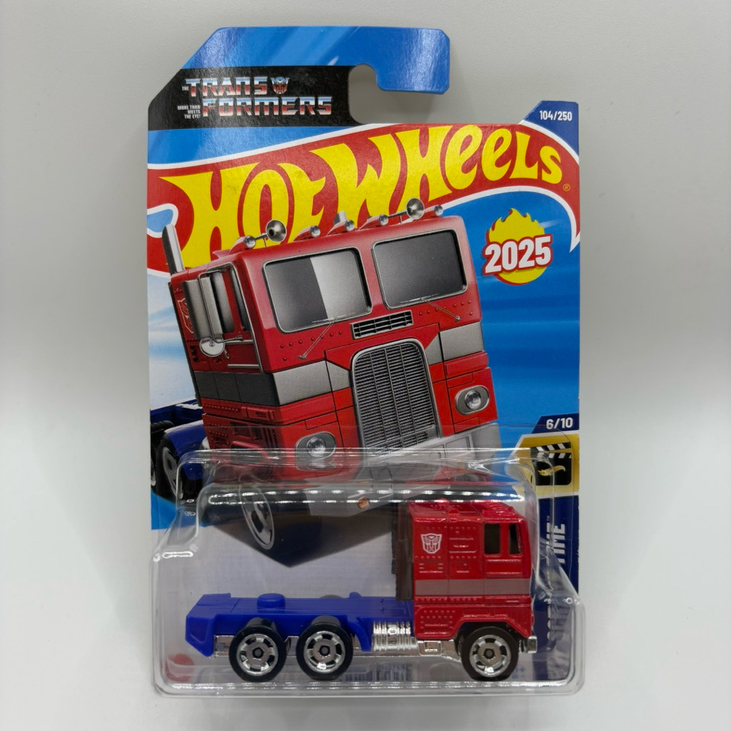 Hot Wheels Optimus Prime Transformers HW Screen Time Freightliner Truck Trailer Hotwheels