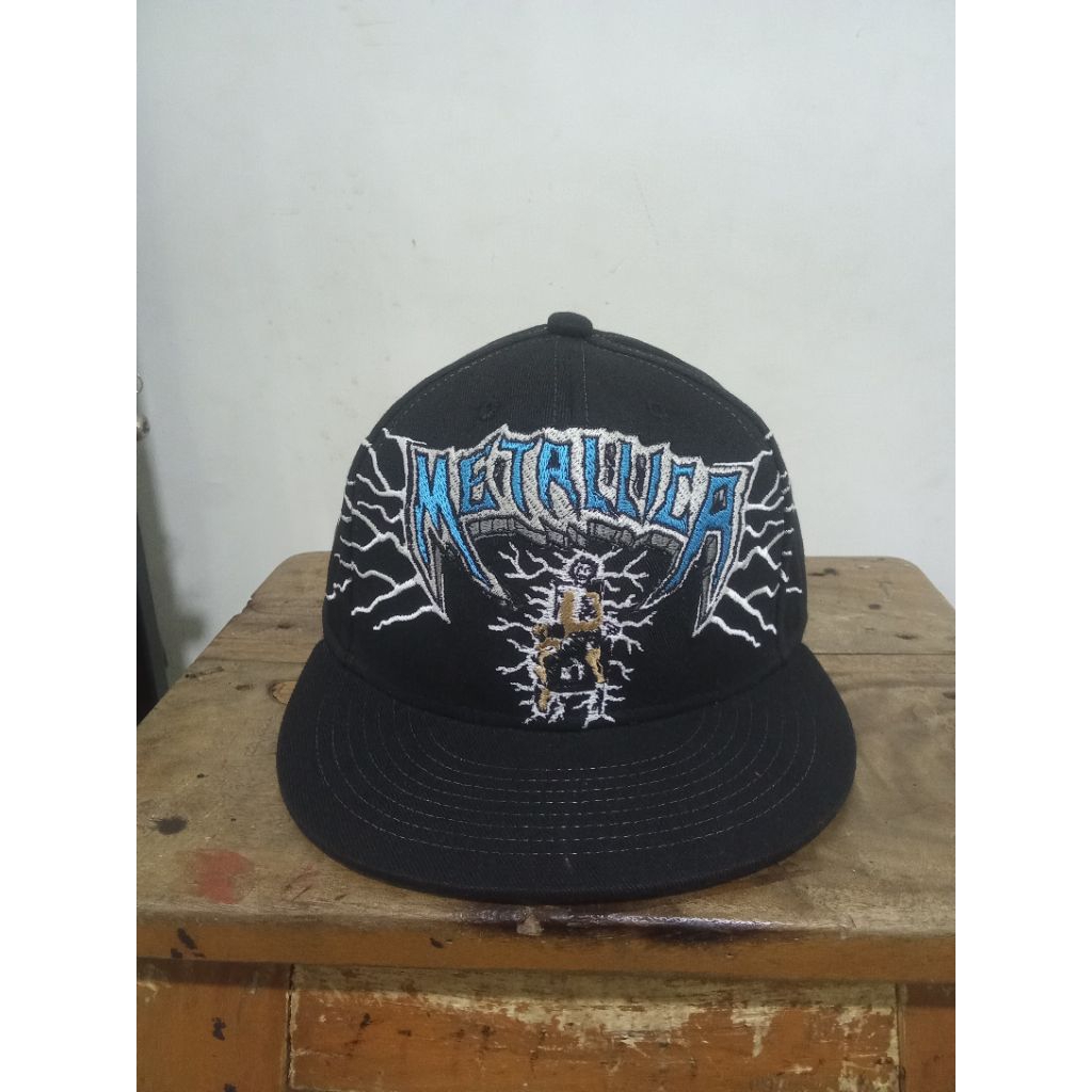 sale topi snapback Metallica level xero