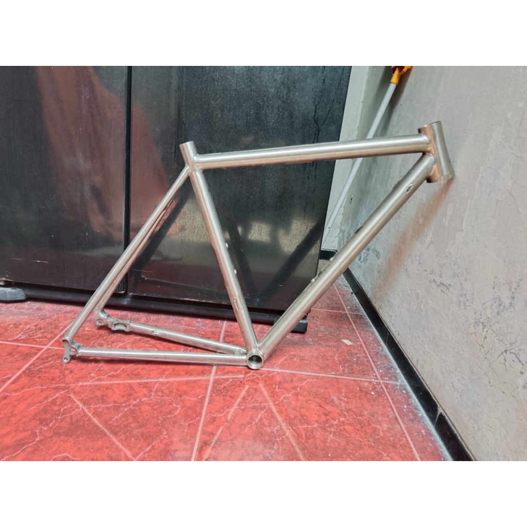 Frame Roadbike Sepeda Titanium