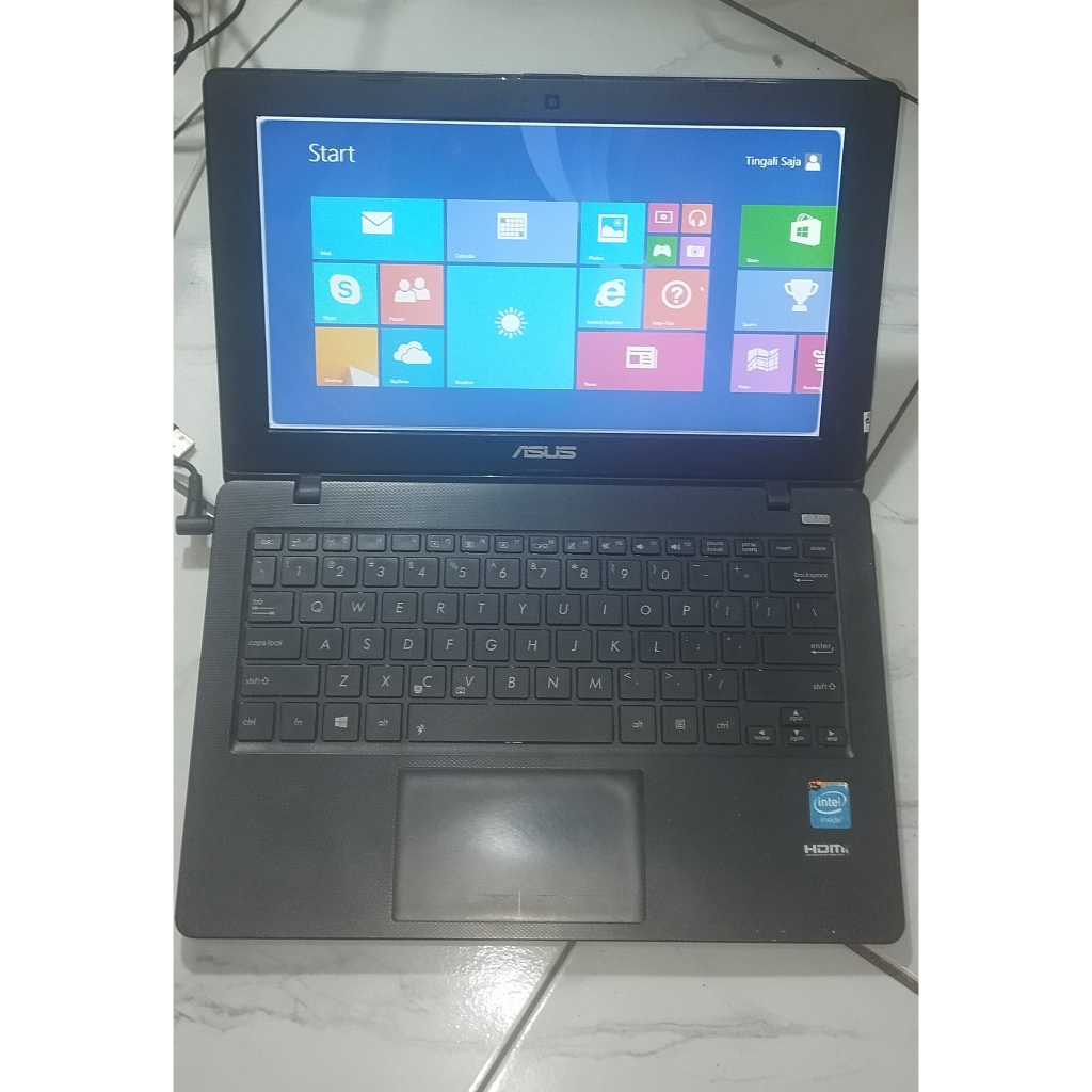 Laptop atau Notebook Asus X200MA Celeron N2840