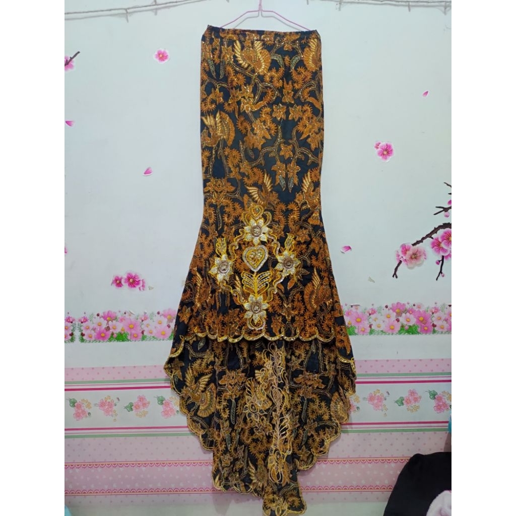 Rok Kebaya Ekor Duyung