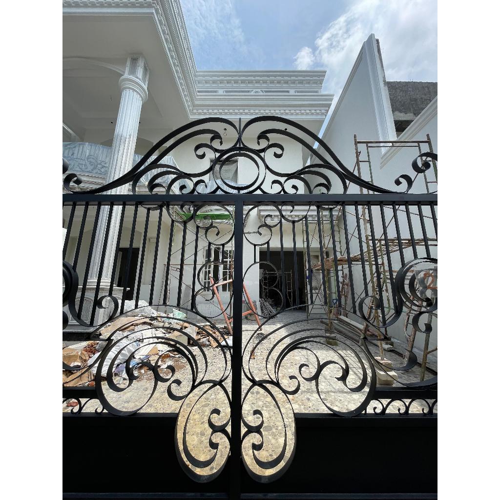 Pagar Rumah Mewah by dejetiga