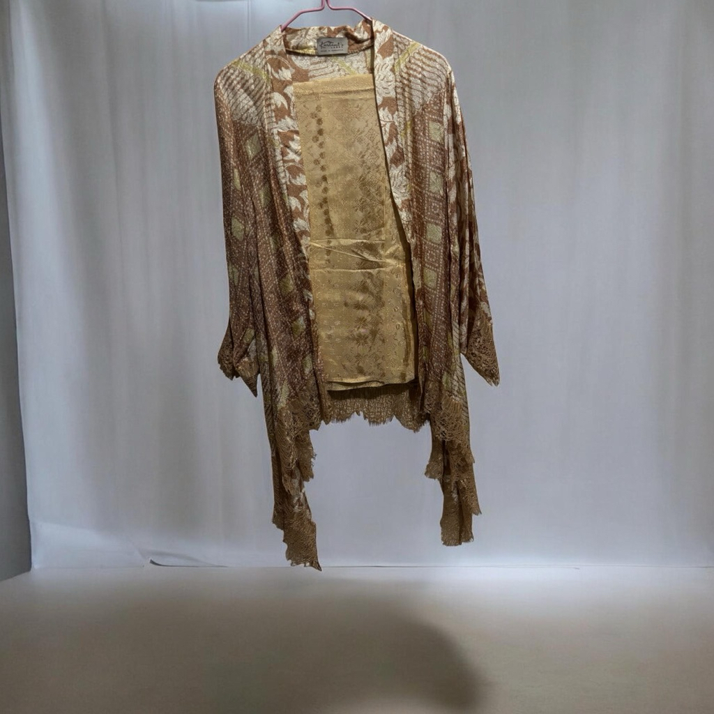 (PRELOVED) KARTINIS LABEL Kebaya One Set