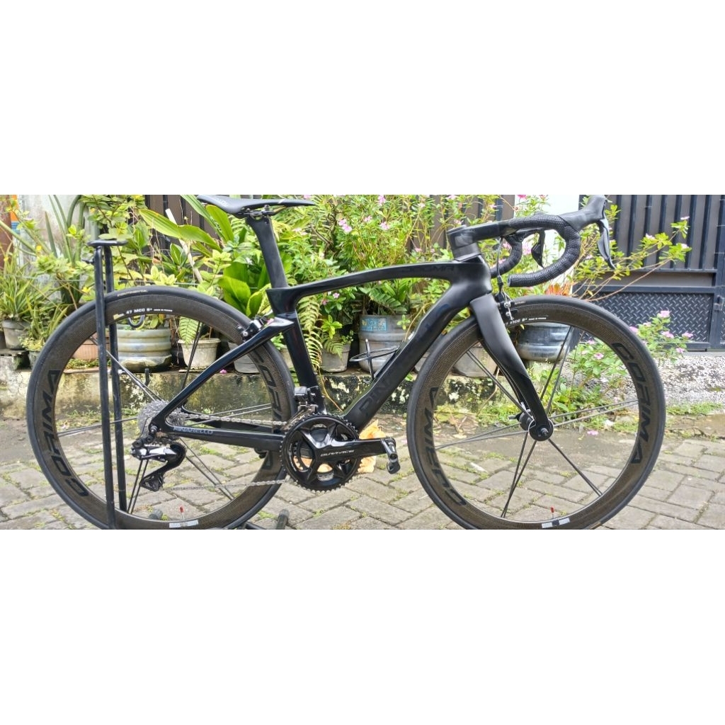 roadbike Pinarello Dogma F series size 43 rimsbrake