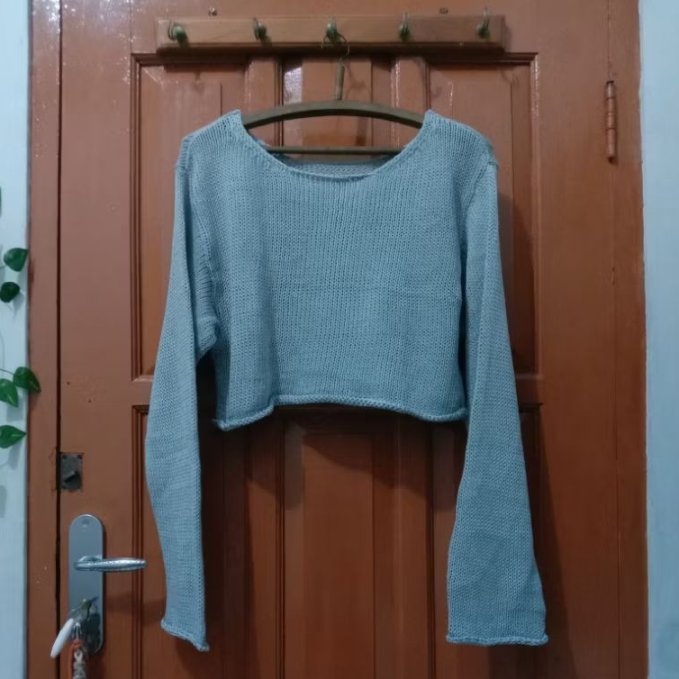 (Preloved) Sweater Crop Rajut