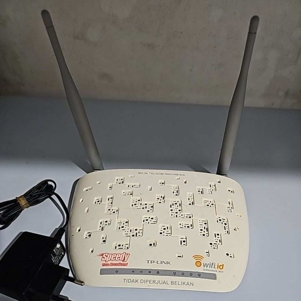 TPLINK TD=W8961N+adaptor