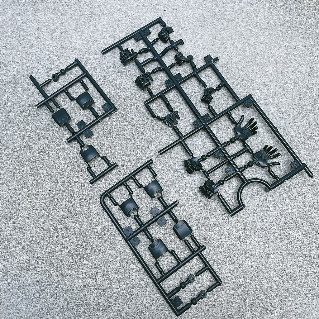 Bandai RG Gundam Sazabi Part Option Hand