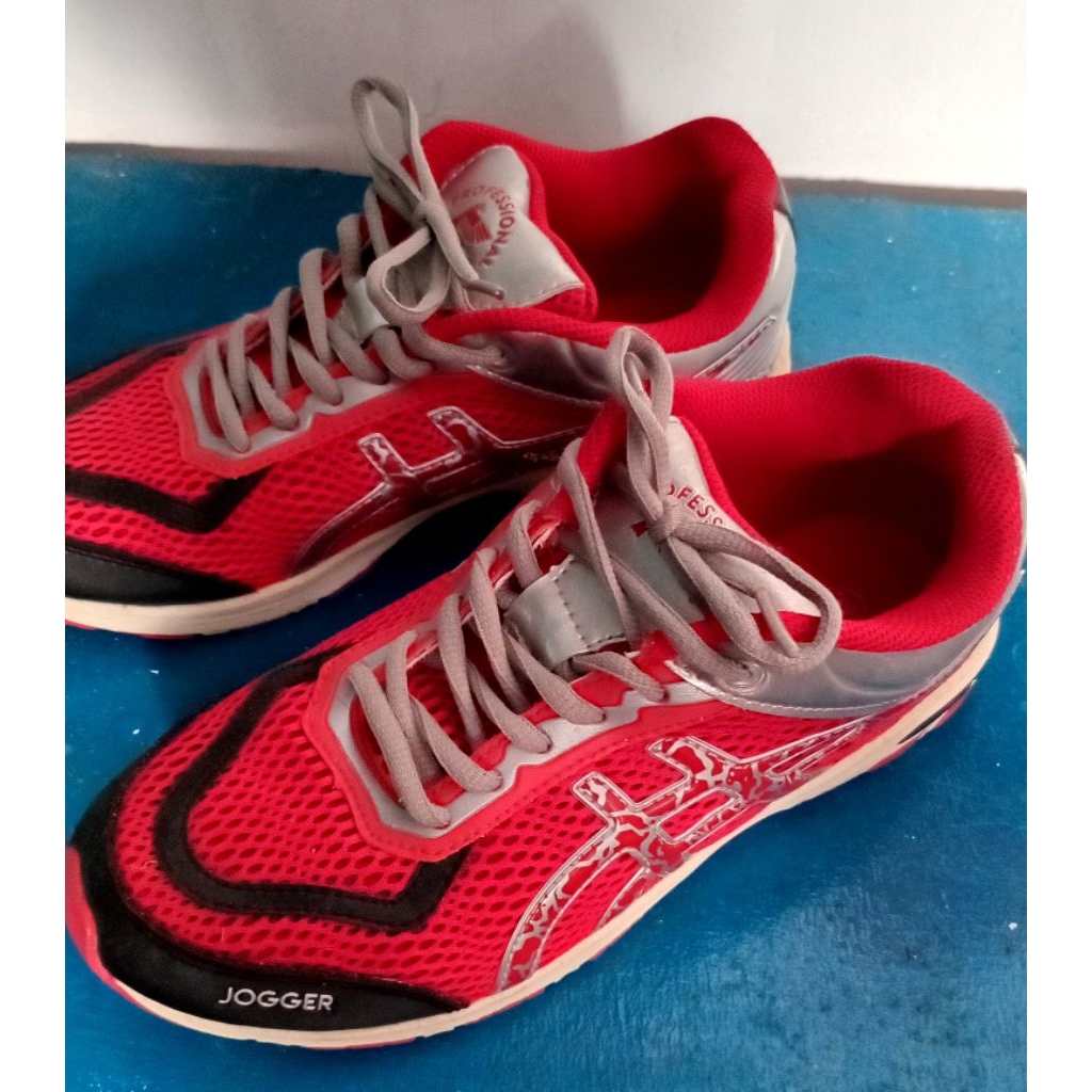 sepatu original profesional joger size 39