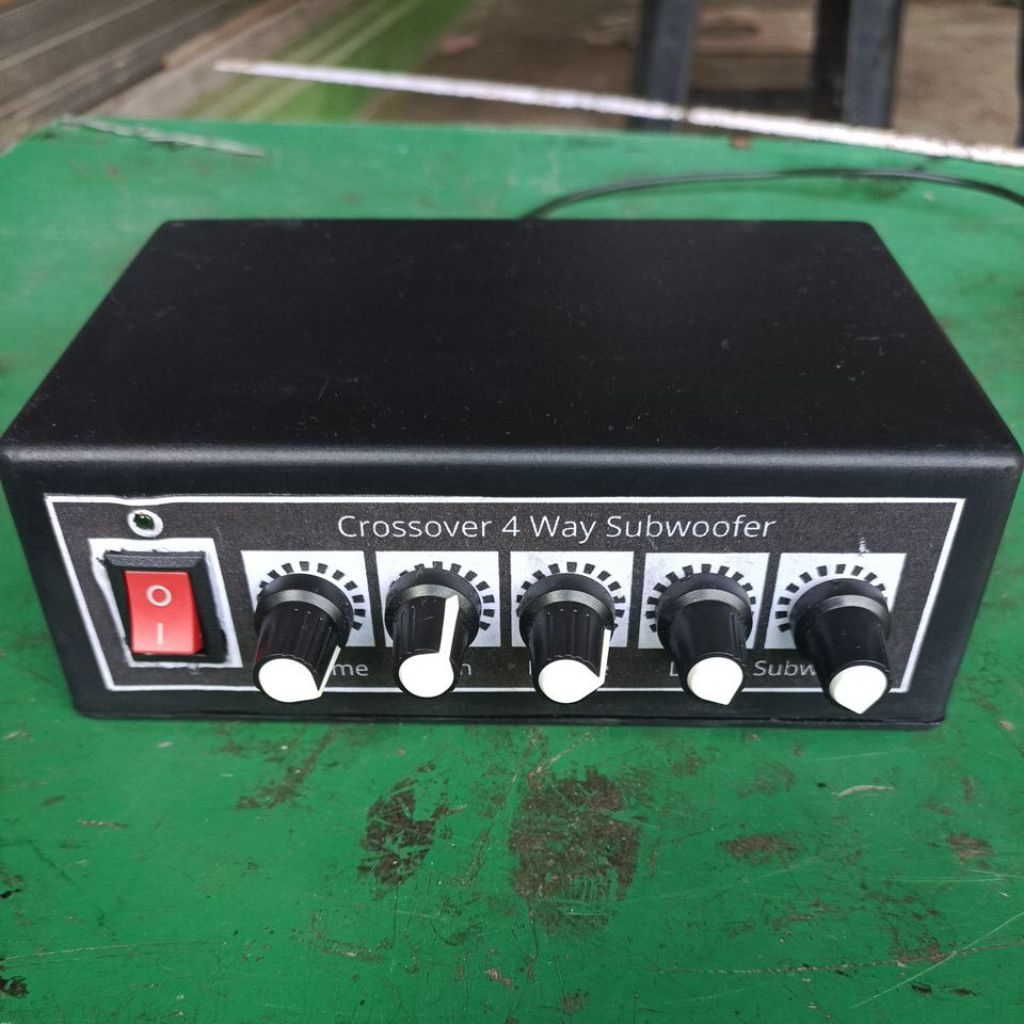 Crossover 4 way Subwoofer.