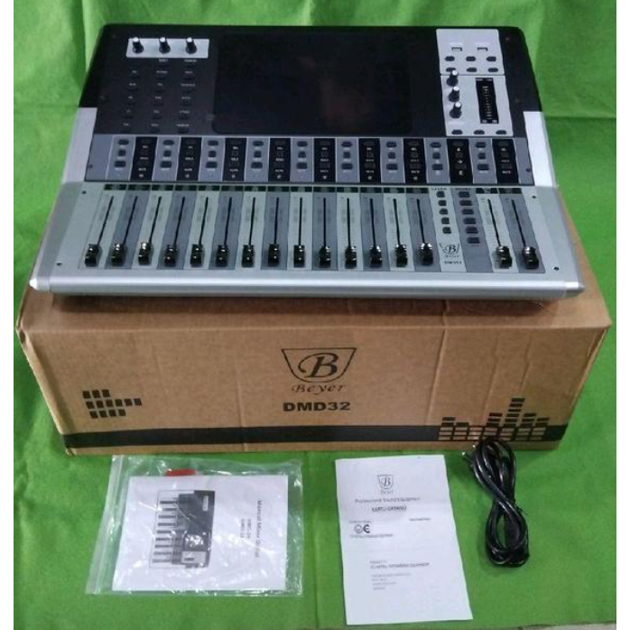 (FREE PAKING KAYU) Mixer Audio Digital Beyer DMD32 / DMD-32 Hitam Perak Layar LCD Dengan Banyak Fader Dan Tombol