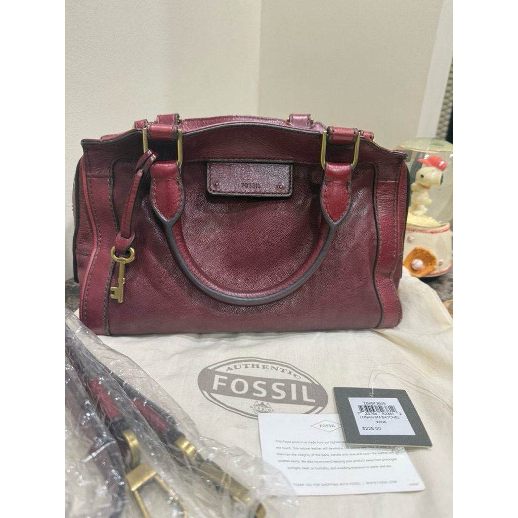 Preloved TasFossil Logan SM Satchel warna Wine