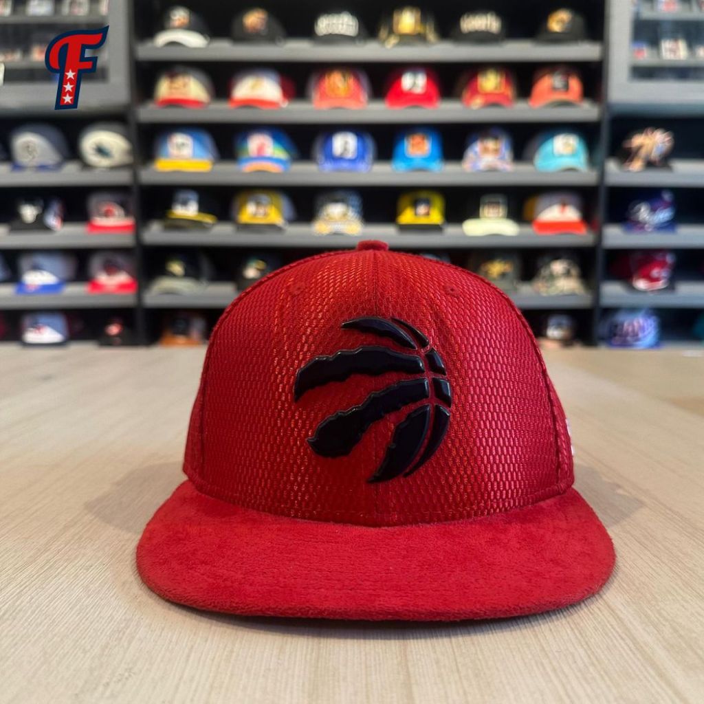 Topi New Era Toronto Raptors On Court Collection Red Suede 59FIFTY Hat Original