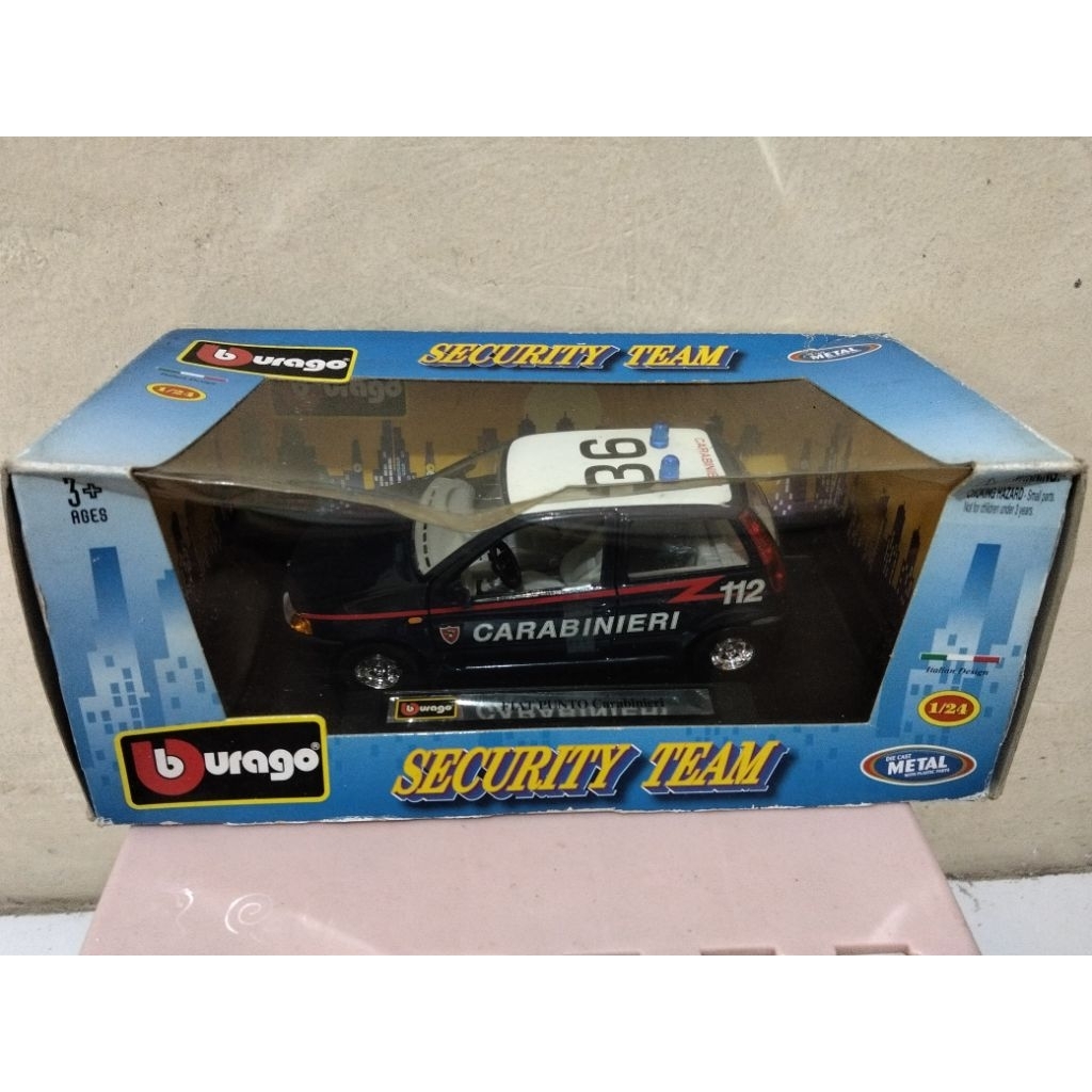 Diecast 1:24 Burago Fiat Punto Carabinieri