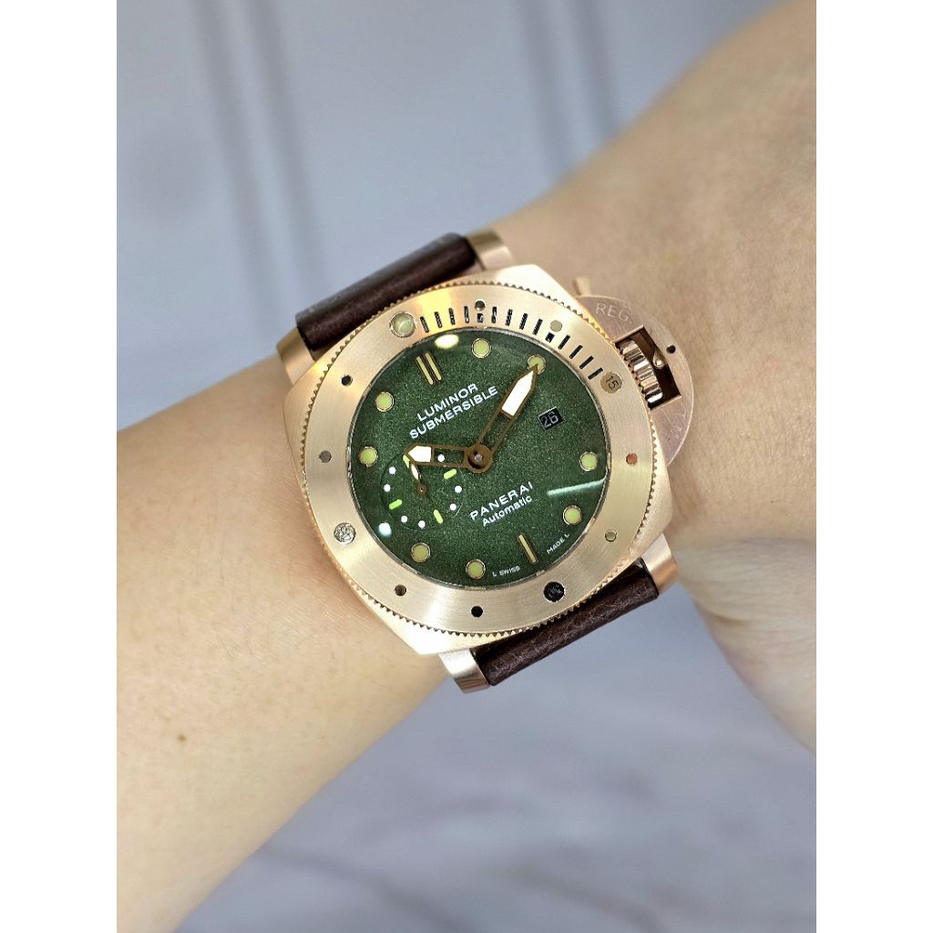 original Jam Tangan Pria Panerai Luminor Submersible Automatic Rose Gold Green Dial, Tali Kulit Prem