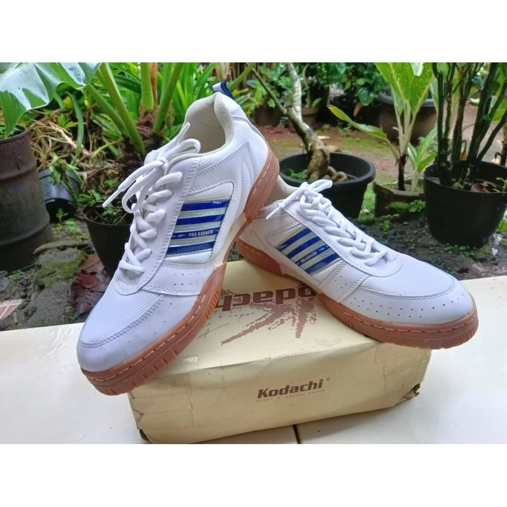 Sepatu Kodachi AR / Pro Kodachi Putih Biru Gum Sole Original Size 44 – Kondisi Baru