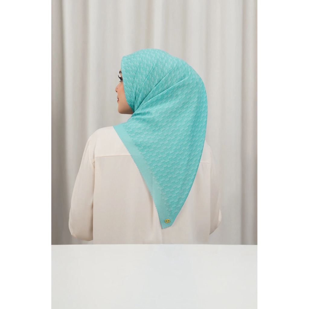 Buttonscarves Leena Monogram Square