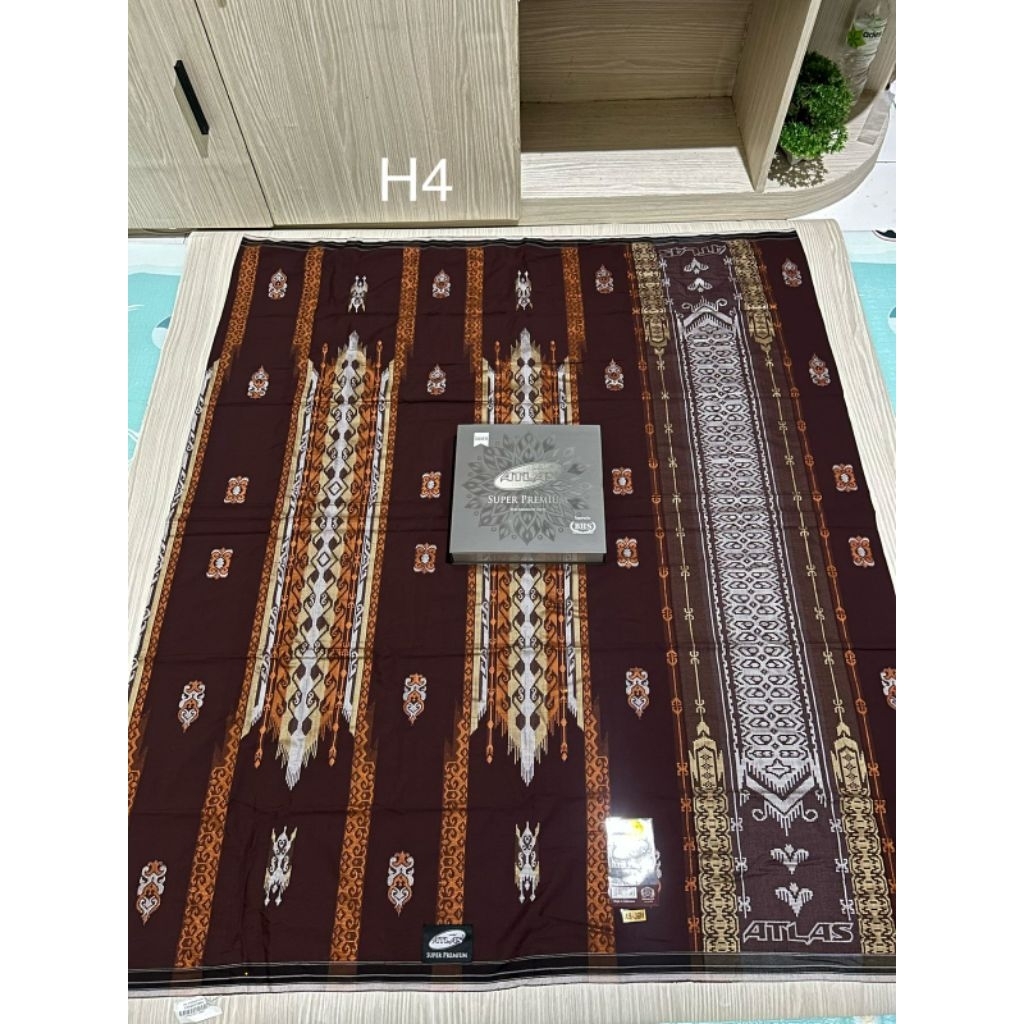 SARUNG ATLAS SUPER PREMIUM SILVER 970
