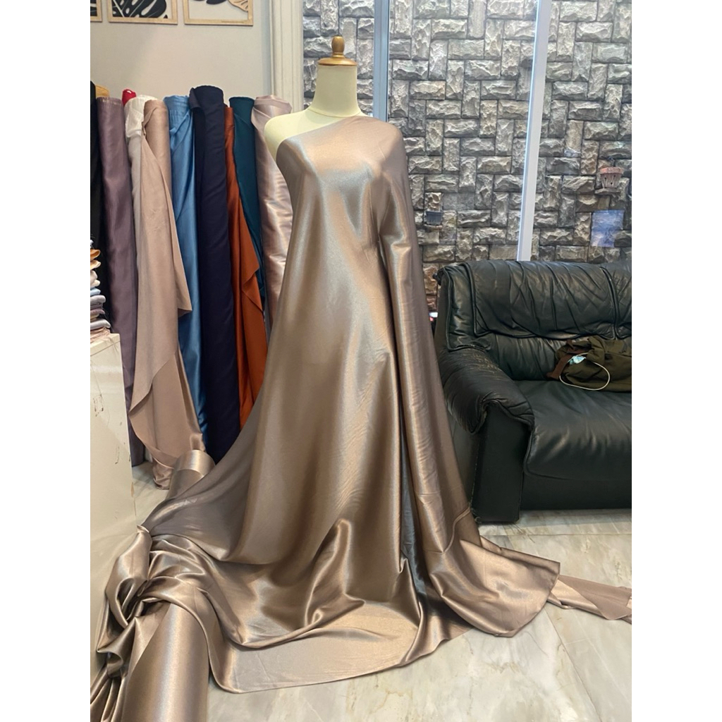 1/2 Meteran Kain Satin Kawasaki Silk Ori Bahan Tebal Mengkilap Warna Espresso