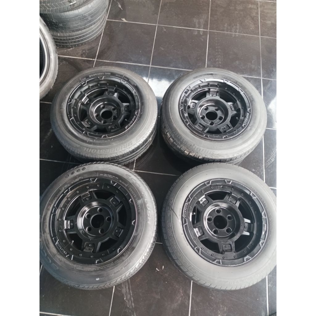 Velg R15 Pcd 5x114 KMC Racing