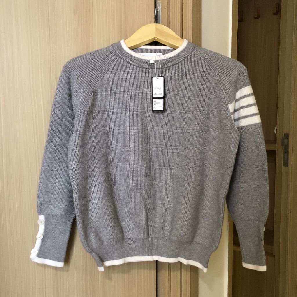 THOM BROWNE GREY
