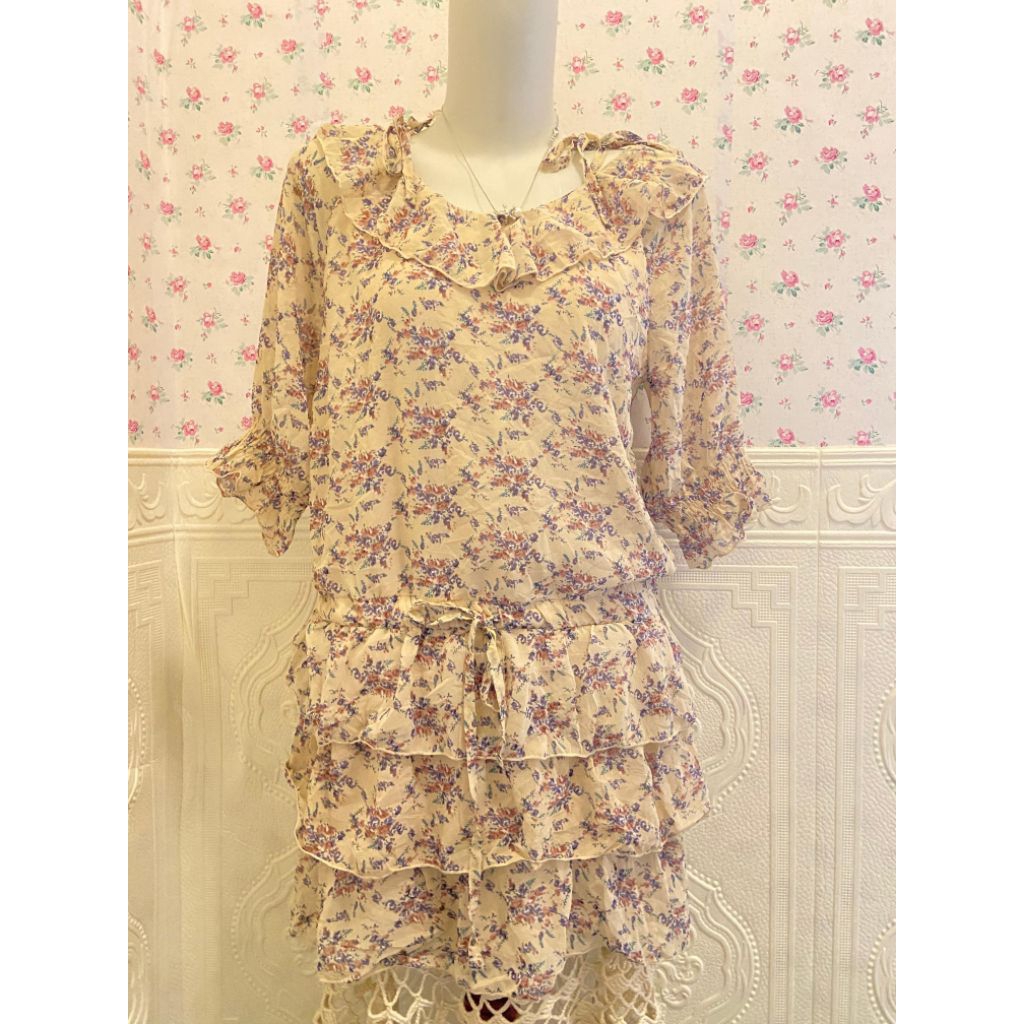 Klein Plus floral dress umpak gaya vintage dress bunga cantik