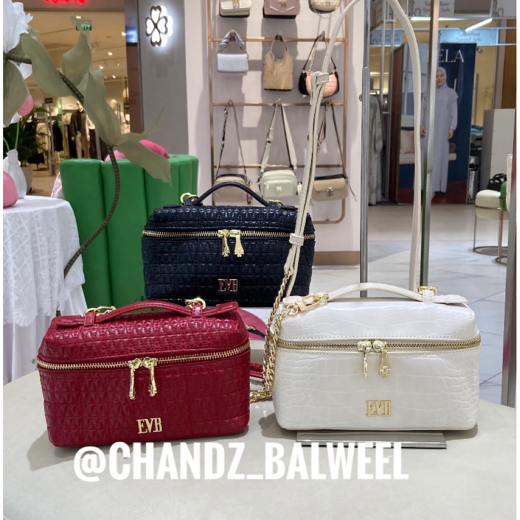 EVB ARELI, MELINA BUCKET BAGS