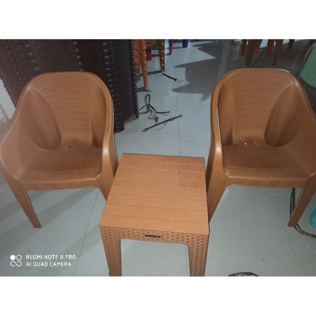 MEJA DAN KURSI SET TERAS NAPOLLY