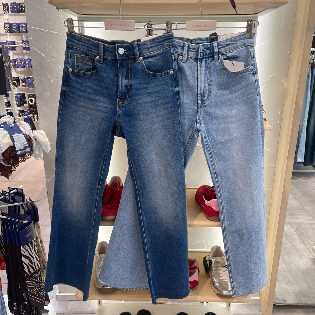 Jeans Crop Flare Stradivarius Women Jastip (jasa titip)