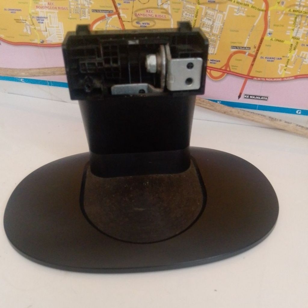 KAKI MONITOR 16" MERK BENQ COPOTAN