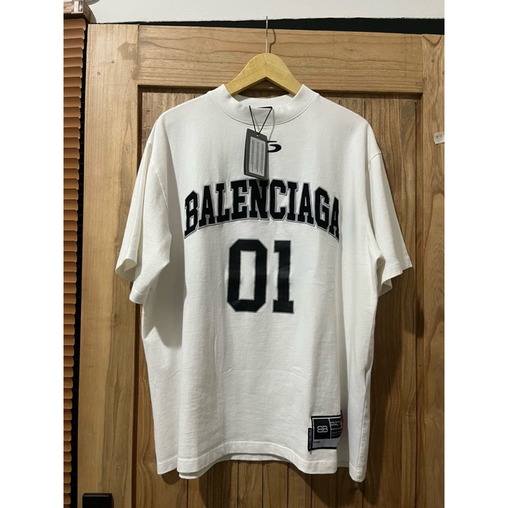 KAOS/TSHIRT BAL*NCIAGA BNWT