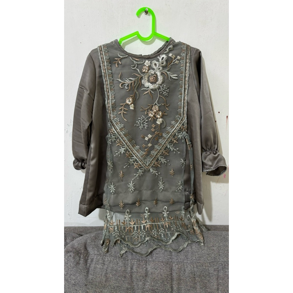 Preloved baju lebaran