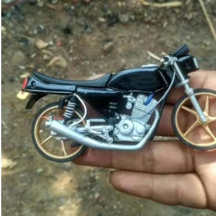 diecast miniatur motor honda gl pro bisa di gas