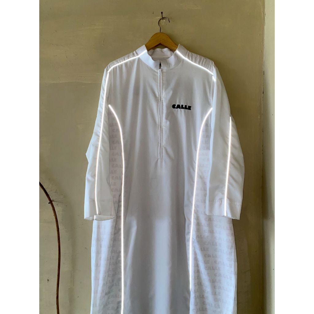 GAMIS CALLE V1 WHITE SIZE M USED