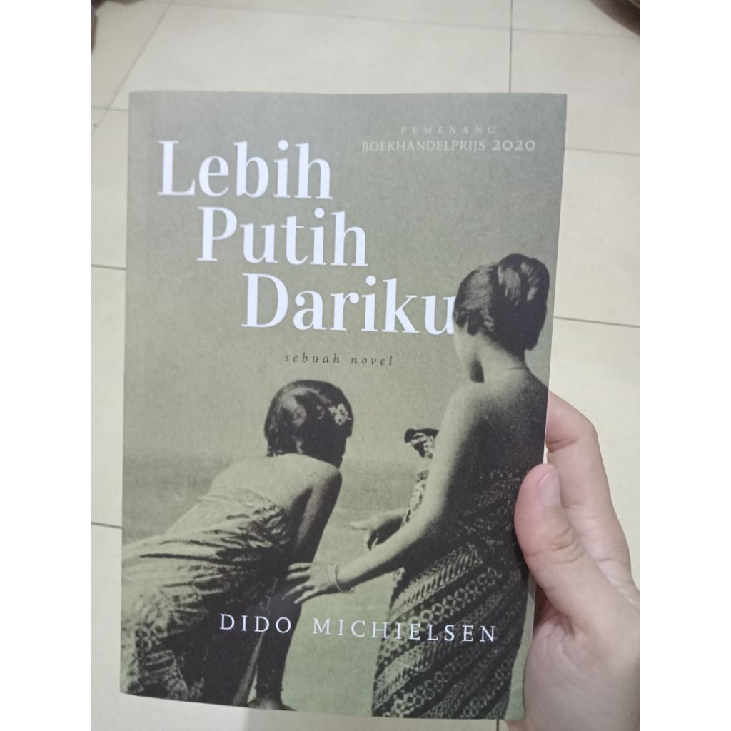 Preloved novel Lebih Putih Dariku