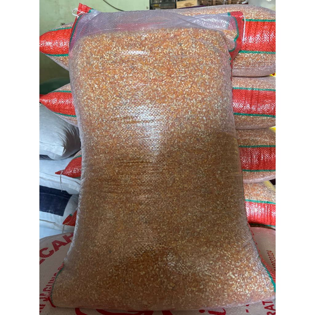 Jagung Pecah / Jagung Giling Kemasan 25kg Pakan Ayam Burung