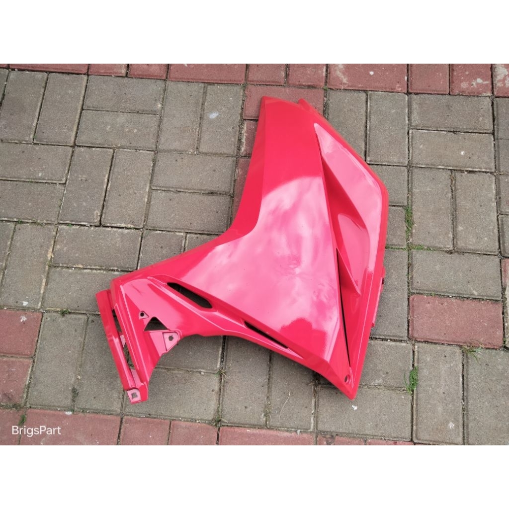 cover pering fairing sayap depan sebelah kiri cbr250rr cbr 250rr merah original